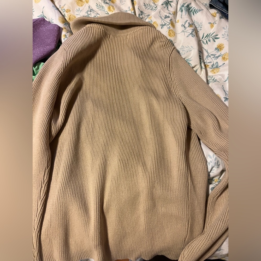 Zara Sweater - Picture 2 of 3
